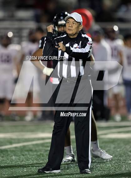 Thumbnail 1 in Harlan vs. Dripping Springs (UIL 6A Football Area Playoff) photogallery.