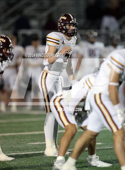Thumbnail 2 in Harlan vs. Dripping Springs (UIL 6A Football Area Playoff) photogallery.
