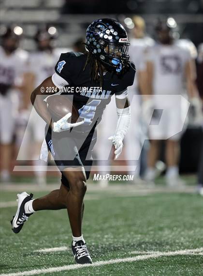 Thumbnail 3 in Harlan vs. Dripping Springs (UIL 6A Football Area Playoff) photogallery.
