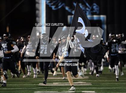 Thumbnail 2 in Harlan vs. Dripping Springs (UIL 6A Football Area Playoff) photogallery.