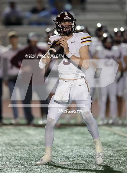 Thumbnail 2 in Harlan vs. Dripping Springs (UIL 6A Football Area Playoff) photogallery.