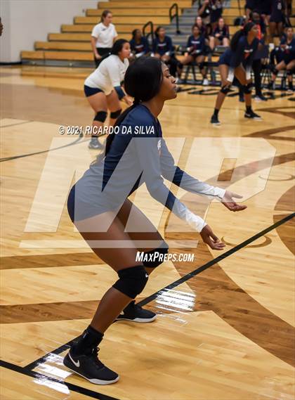 Thumbnail 1 in Jordan vs Cypress Springs photogallery.