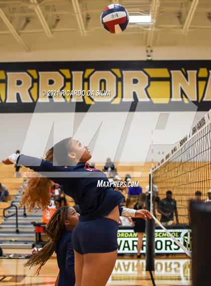 Thumbnail 2 in Jordan vs Cypress Springs photogallery.