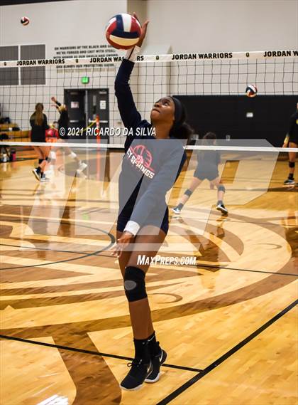 Thumbnail 3 in Jordan vs Cypress Springs photogallery.