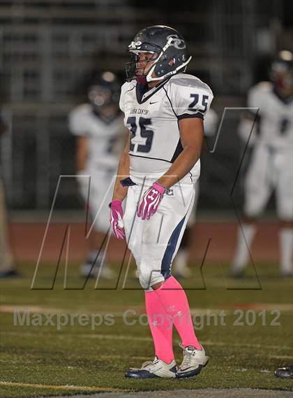 Thumbnail 2 in Marshall vs. Sierra Canyon photogallery.