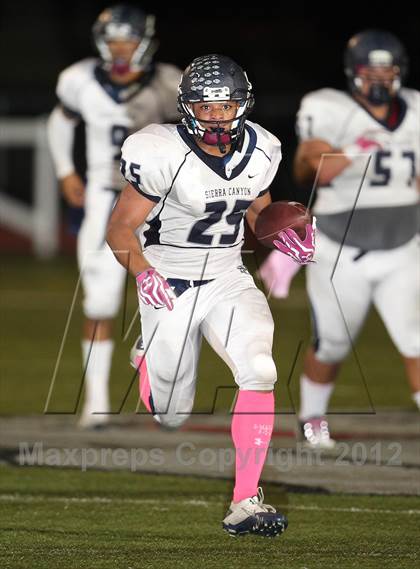 Thumbnail 2 in Marshall vs. Sierra Canyon photogallery.