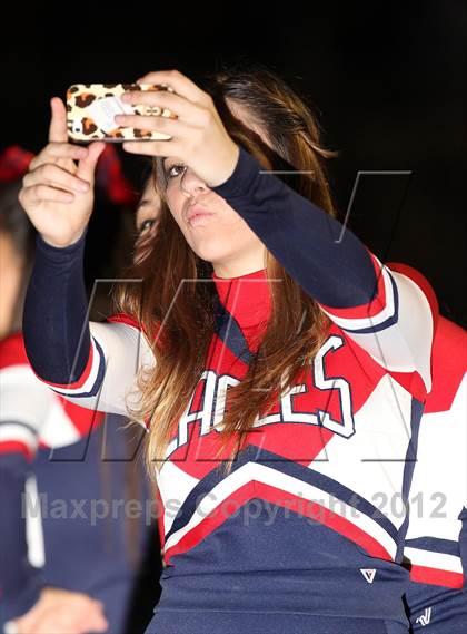 Thumbnail 2 in Marshall vs. Sierra Canyon photogallery.