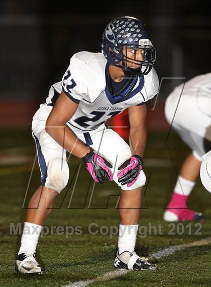 Thumbnail 3 in Marshall vs. Sierra Canyon photogallery.