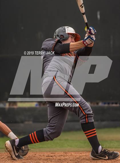 Thumbnail 3 in Huntington Beach vs. Aliso Niguel photogallery.