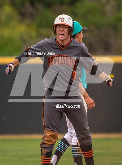 Thumbnail 1 in Huntington Beach vs. Aliso Niguel photogallery.