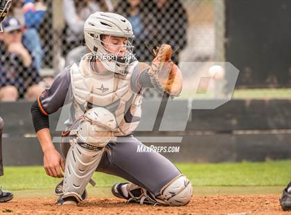 Thumbnail 3 in Huntington Beach vs. Aliso Niguel photogallery.