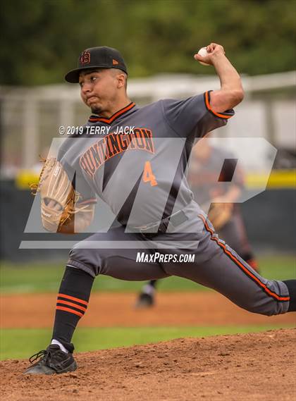 Thumbnail 2 in Huntington Beach vs. Aliso Niguel photogallery.