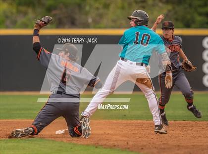 Thumbnail 3 in Huntington Beach vs. Aliso Niguel photogallery.
