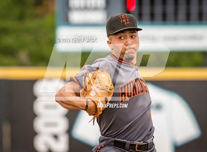 Thumbnail 2 in Huntington Beach vs. Aliso Niguel photogallery.