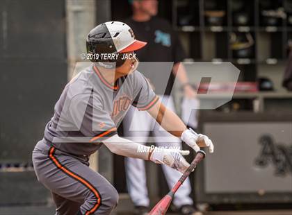 Thumbnail 3 in Huntington Beach vs. Aliso Niguel photogallery.