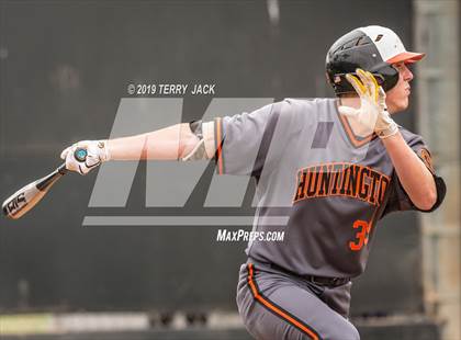 Thumbnail 3 in Huntington Beach vs. Aliso Niguel photogallery.