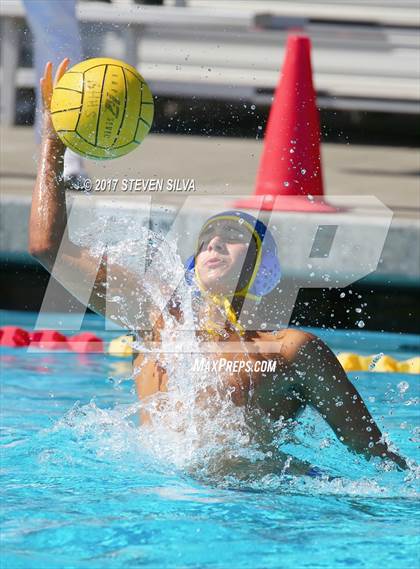 Thumbnail 3 in Grossmont vs. Mercer Island (26th Annual San Diego Open) photogallery.
