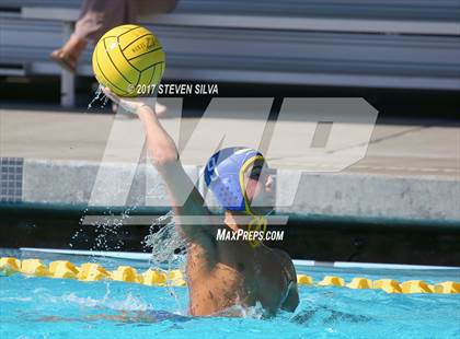 Thumbnail 2 in Grossmont vs. Mercer Island (26th Annual San Diego Open) photogallery.