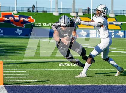 Thumbnail 2 in Guyer vs. Prosper (UIL 6A Division 2 Quarterfinal) photogallery.