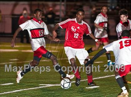 Thumbnail 2 in Catholic Memorial vs Brockton (MIAA D1 South Final) photogallery.