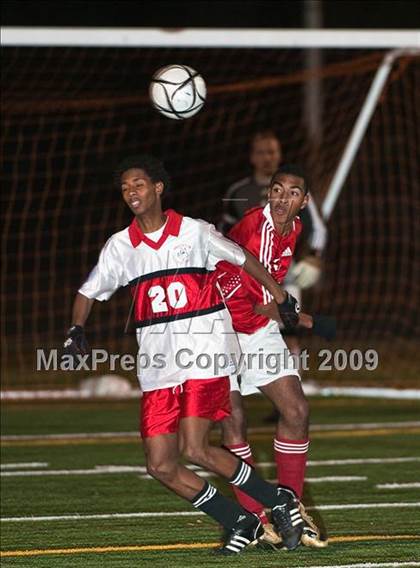 Thumbnail 2 in Catholic Memorial vs Brockton (MIAA D1 South Final) photogallery.