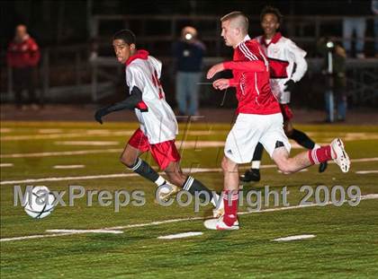 Thumbnail 3 in Catholic Memorial vs Brockton (MIAA D1 South Final) photogallery.