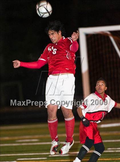 Thumbnail 2 in Catholic Memorial vs Brockton (MIAA D1 South Final) photogallery.