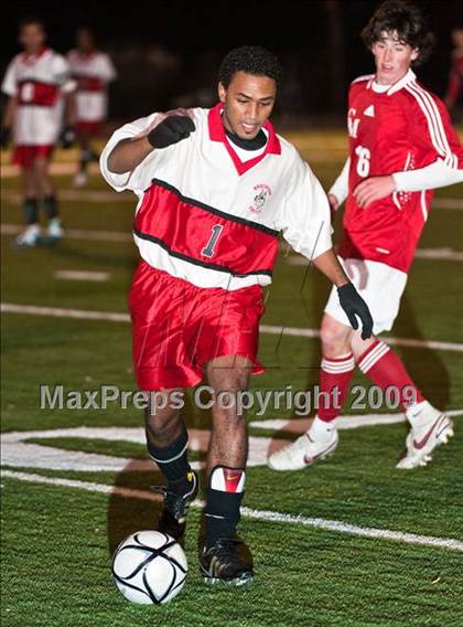 Thumbnail 2 in Catholic Memorial vs Brockton (MIAA D1 South Final) photogallery.