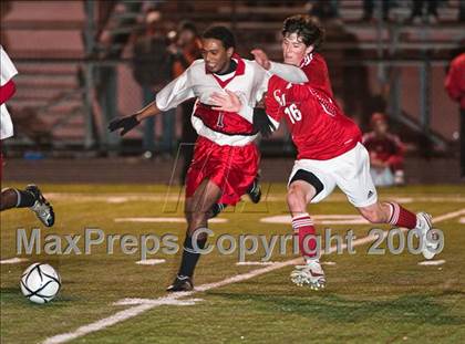 Thumbnail 2 in Catholic Memorial vs Brockton (MIAA D1 South Final) photogallery.