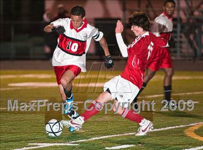 Thumbnail 3 in Catholic Memorial vs Brockton (MIAA D1 South Final) photogallery.