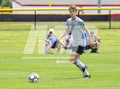 Thumbnail 2 in New Castle vs Daleville photogallery.