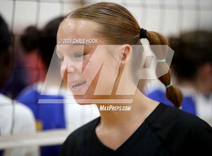 Thumbnail 3 in Fountain Hills vs Casa Grande (Florence Invitational) photogallery.