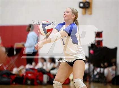 Thumbnail 1 in Fountain Hills vs Casa Grande (Florence Invitational) photogallery.