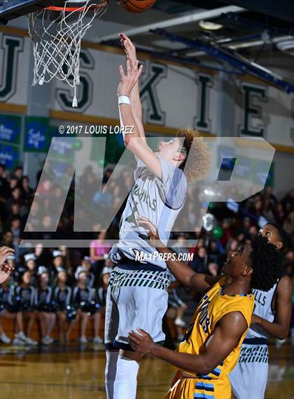 Thumbnail 3 in Los Osos @ Chino Hills (Senior Night) photogallery.