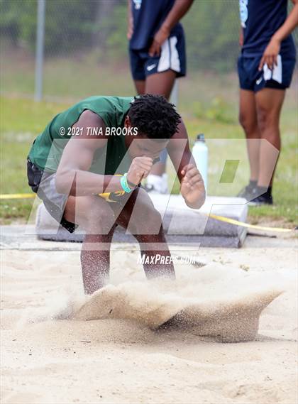 Thumbnail 1 in NCHSAA Coastal 3-A Conference photogallery.