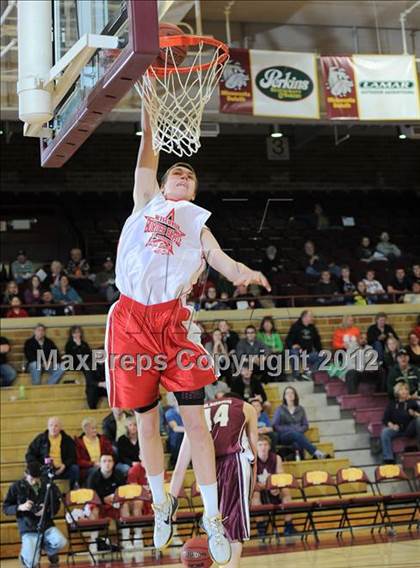 Thumbnail 2 in Minnesota vs Wisconsin (Border Battle All-Star Game) photogallery.