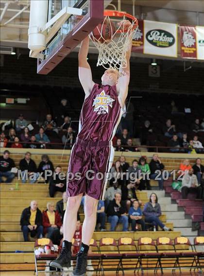 Thumbnail 1 in Minnesota vs Wisconsin (Border Battle All-Star Game) photogallery.