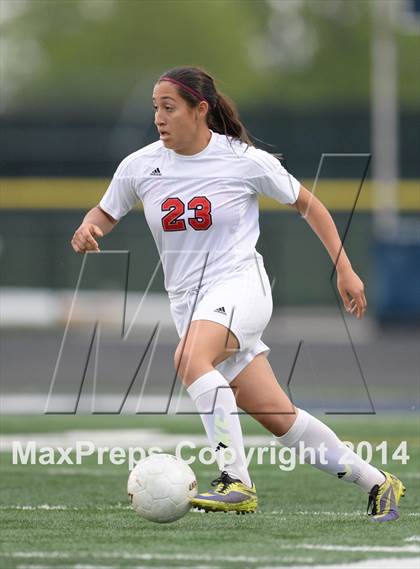 Thumbnail 1 in Fremd @ Batavia photogallery.