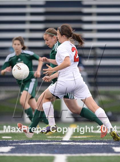 Thumbnail 3 in Fremd @ Batavia photogallery.