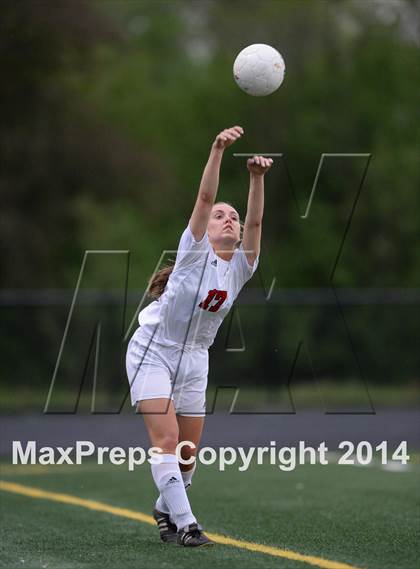 Thumbnail 2 in Fremd @ Batavia photogallery.