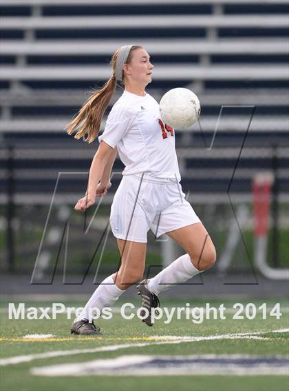 Thumbnail 2 in Fremd @ Batavia photogallery.