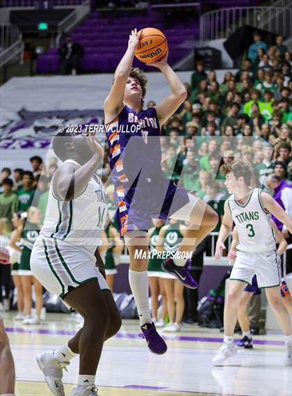 Thumbnail 2 in Brighton vs. Olympus (UHSAA 5A Quarterfinal) photogallery.