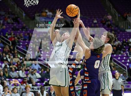 Thumbnail 2 in Brighton vs. Olympus (UHSAA 5A Quarterfinal) photogallery.