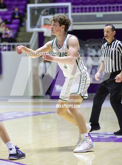 Thumbnail 2 in Brighton vs. Olympus (UHSAA 5A Quarterfinal) photogallery.