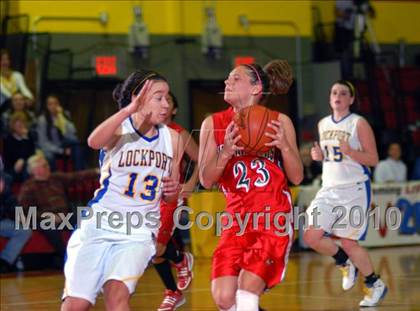 Thumbnail 2 in Jamestown vs. Lockport (Section VI Class AA Semifinal) photogallery.
