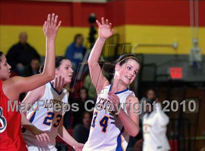 Thumbnail 1 in Jamestown vs. Lockport (Section VI Class AA Semifinal) photogallery.