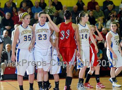 Thumbnail 2 in Jamestown vs. Lockport (Section VI Class AA Semifinal) photogallery.