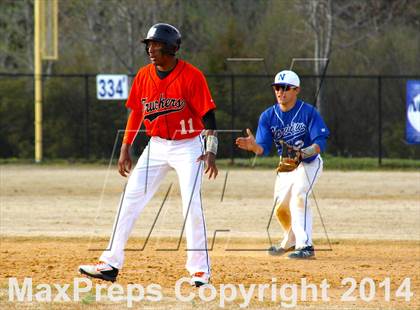 Thumbnail 1 in Churchland @ Norview photogallery.