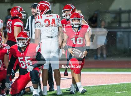 Thumbnail 2 in Mater Dei @ Kahuku photogallery.
