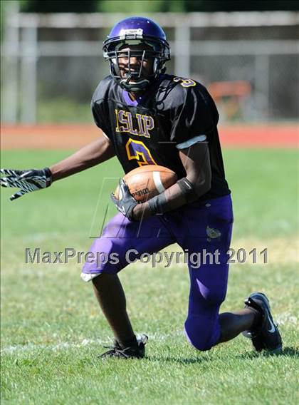 Thumbnail 1 in Rocky Point @ Islip  photogallery.